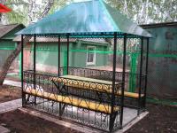 Беседка простая кованая